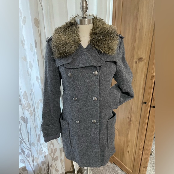 Community at Aritzia Wool Coat - Picture 1 of 10